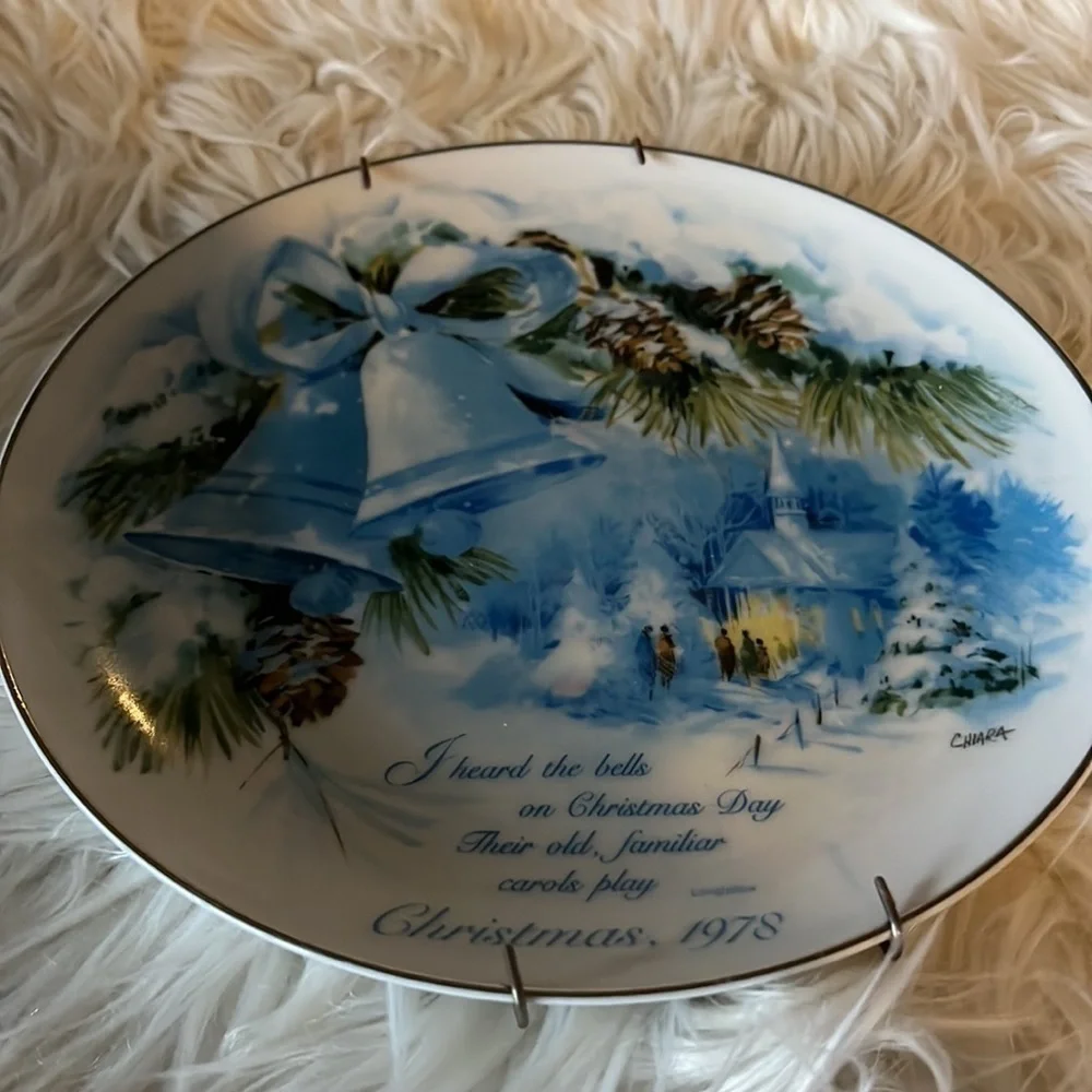 Serving plate. Christmas 1978. Vintage.